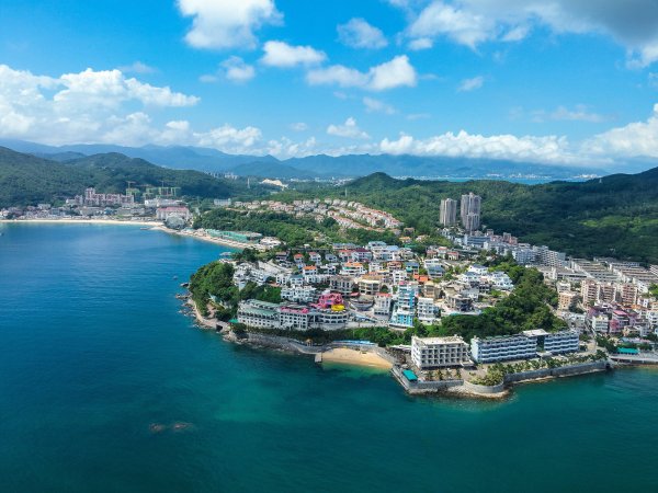 专业实盘配资杠杆 准备好多巴胺，30种快乐不重样，深圳南澳已进入暑期“狂欢模式”